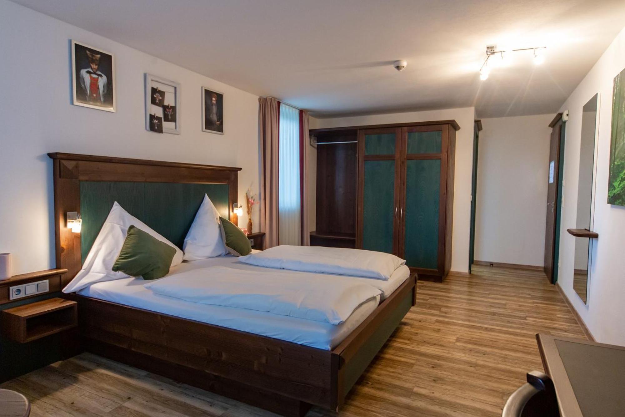 Hotel Restaurant Auerhahn Bad Wildbad Eksteriør billede