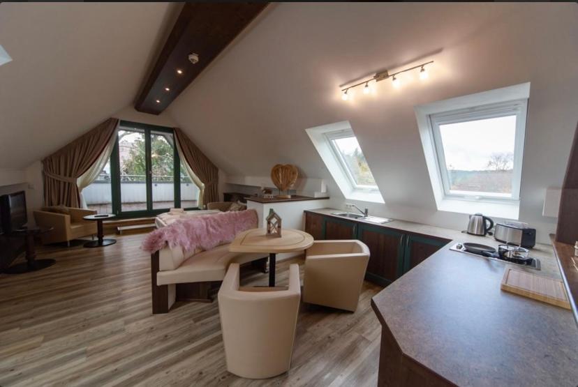 Hotel Restaurant Auerhahn Bad Wildbad Eksteriør billede