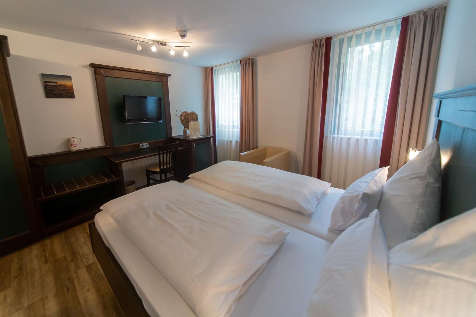 Hotel Restaurant Auerhahn Bad Wildbad Eksteriør billede