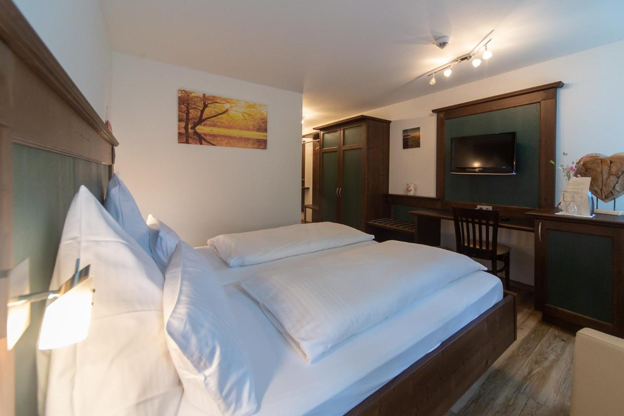 Hotel Restaurant Auerhahn Bad Wildbad Eksteriør billede