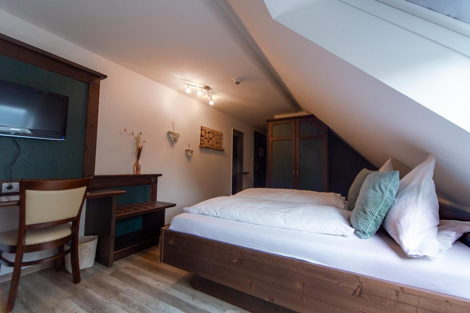 Hotel Restaurant Auerhahn Bad Wildbad Eksteriør billede
