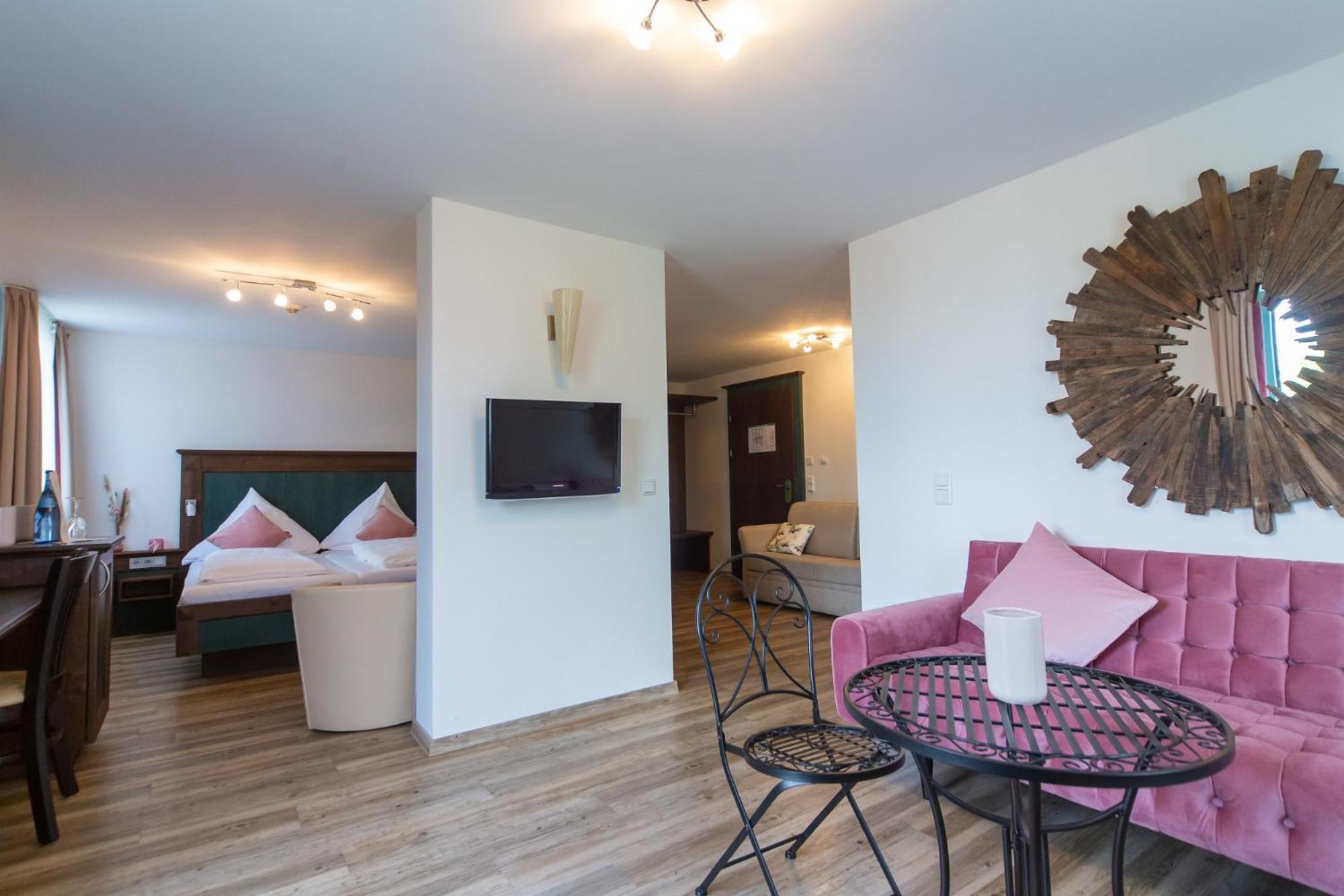 Hotel Restaurant Auerhahn Bad Wildbad Eksteriør billede