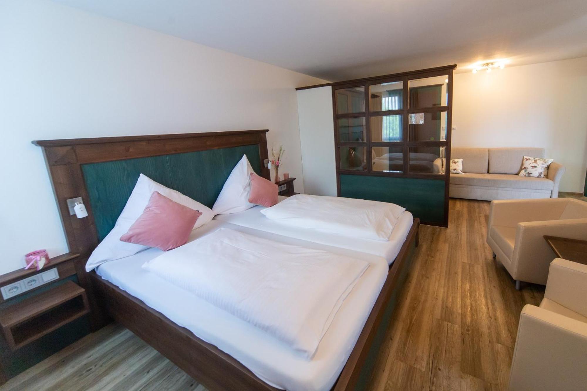 Hotel Restaurant Auerhahn Bad Wildbad Eksteriør billede