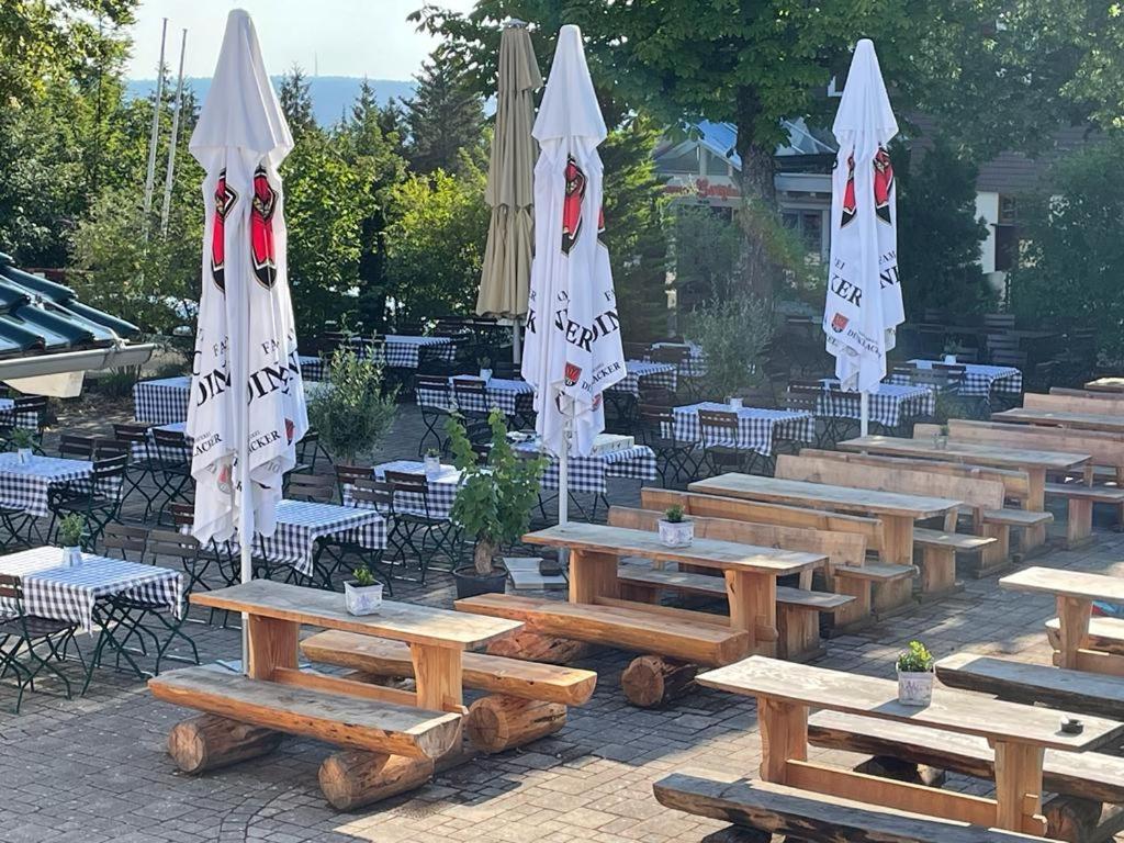 Hotel Restaurant Auerhahn Bad Wildbad Eksteriør billede